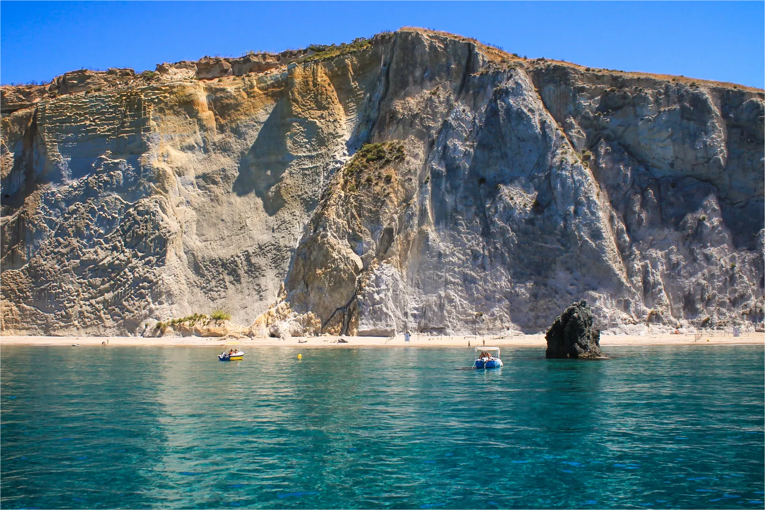 Chiaia Di Luna À Ponza image